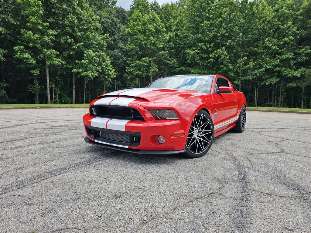 2013 Ford Mustang Shelby GT500 photo 2